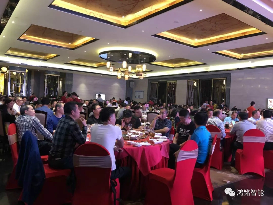 1523692455322069.jpg 鸿铭|全自动制盒机|天地盖成型机|全自动礼品盒机|-鸿铭机械