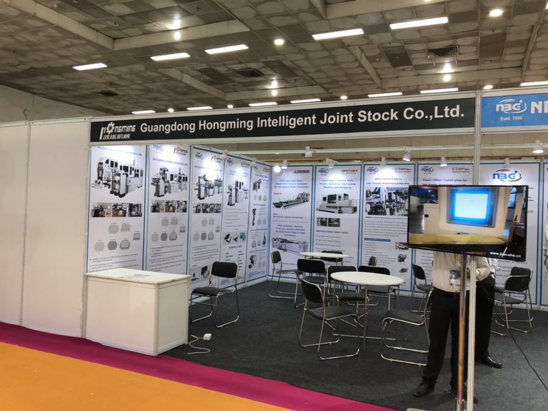 1532651587247937.jpg Rigid box making machine, Rigid box maker, Rigid box line